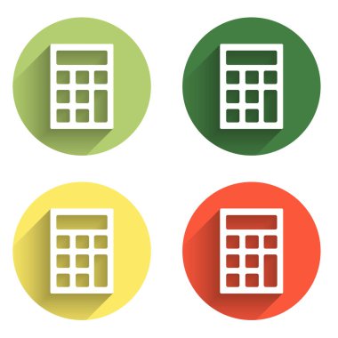 Hesap makinesi simgesini uzun gölge arkaplanı ile izole et. Muhasebe sembolü. İş hesaplamaları matematik eğitimi ve finans. Renkli daire düğmesi. Vektör.