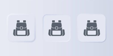 Gri arka planda Gri Yürüyüş sırt çantası simgesi izole edildi. Kamp ve dağ gezisi sırt çantası. Kare düğmelere simgeleri yerleştir. Vektör.