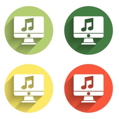 Bilgisayar 'ı uzun gölge arkaplan ile izole edilmiş ekran simgesine müzik notası sembolü ile ayarla. Renkli daire düğmesi. Vektör.