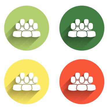 Proje ekip taban simgesini uzun gölge arkaplanı ile izole et. İş analizi ve planlama, danışmanlık, takım çalışması, proje yönetimi. Renkli daire düğmesi. Vektör.