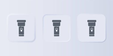 Gri arkaplanda gri el feneri simgesi izole edildi. Kare düğmelere simgeleri yerleştir. Vektör.