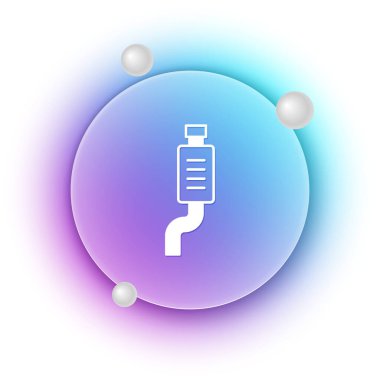 Beyaz Araba susturucusu simgesi beyaz arkaplanda izole edildi. Egzoz borusu. Mavi ve mor eğimli çember arkaplan. Vektör.
