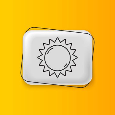 Siyah Güneş simgesi sarı arkaplanda izole edildi. Yaz sembolü. Güneşli bir gün. Gümüş dikdörtgen düğme. Vektör.