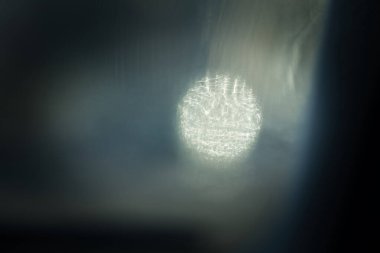 Bokeh odaklanmış ışık ve gölge ile soyut arkaplan.