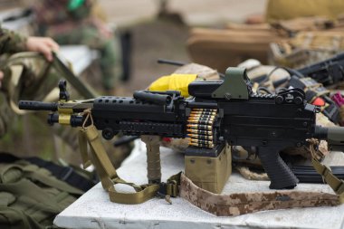 Hava yumuşak makineli tüfek, hava yumuşaklığı temalı fotoğraf, askeri tema.