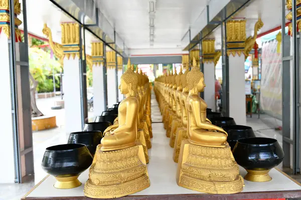Estatuas Buda Oro Templo Primer Plano — Foto de Stock