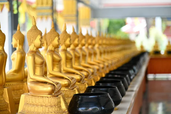 Zlaté Sochy Buddhy Chrámu Detailní Záběr — Stock fotografie