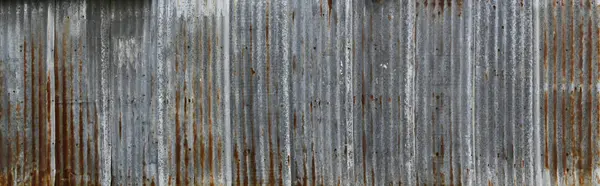 Πανόραμα Φωτογραφία Του Παλιού Γαλβανιζέ Φόντο Φύλλο Weathered Τοίχο Ψευδαργύρου — Φωτογραφία Αρχείου