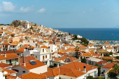 Güneşli bir yaz gününde, Yunanistan 'da
