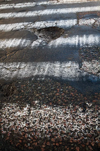Pothole Cruce Peatonal Carretera — Foto de Stock