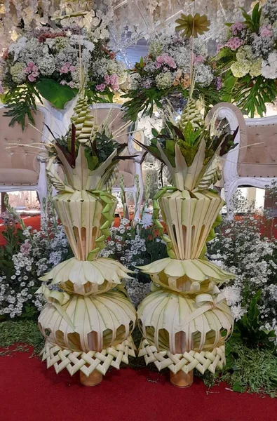 Kembar Mayang Dvojice Javánských Svatebních Ornamentů Dana Ovoce Květin — Stock fotografie