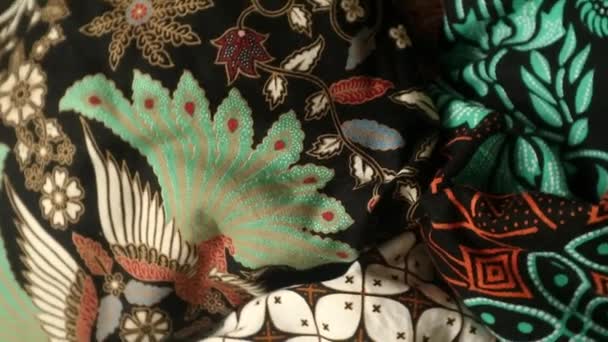 Spinning Tecido Batik Indonésia Têxtil Padrão Único Fundo Arte Texturizado — Vídeo de Stock