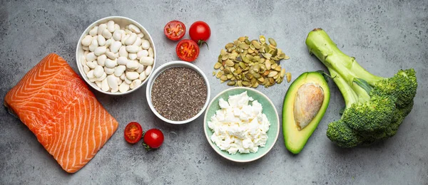 Eğer Bir Insanın Şeker Hastalığı Varsa Sağlıklı Gıda Ürünlerinin Seçimi — Stok fotoğraf