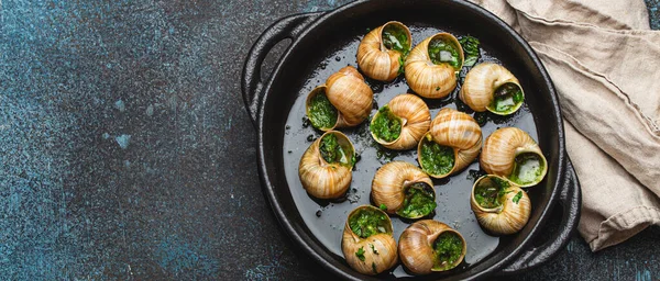 Escargots Bourgogne Caracóis Com Manteiga Alho Salsa Panela Ferro Fundido — Fotografia de Stock