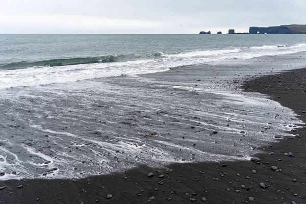 레이니 피아라 모래사장 아이슬란드 — 스톡 사진