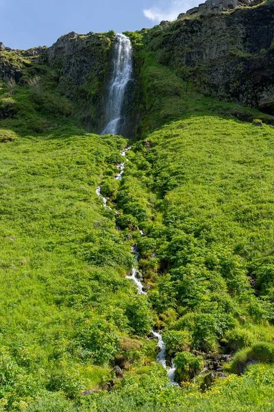 Kleinerer Wasserfall Neben Dem Seljalandsfoss Island Sommer — Stockfoto