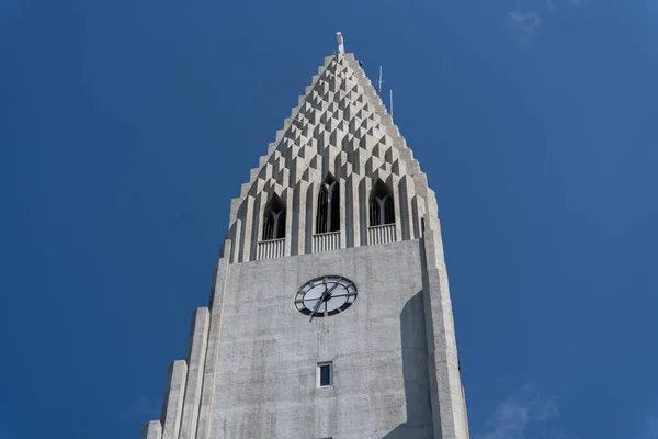 Torre Del Reloj Iglesia Hallgrimskirkja Reikiavik Islandia —  Fotos de Stock