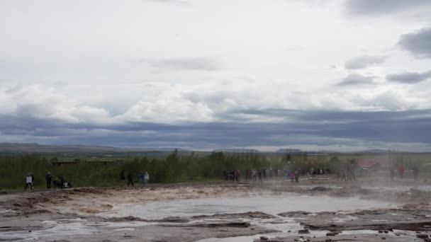Ісландія 2023 Виверження Гейзера Строкура — стокове відео