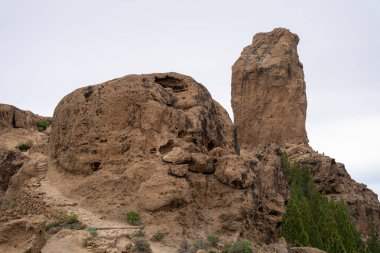 İspanya 'nın Gran Canaria adasındaki Roque Nublo volkanik kayası