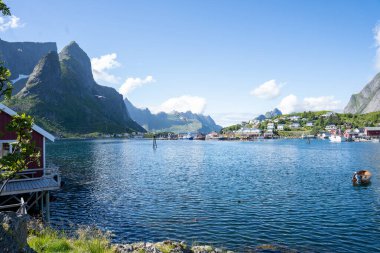 Norveç balıkçı köyü Reine, Lofoten Adaları