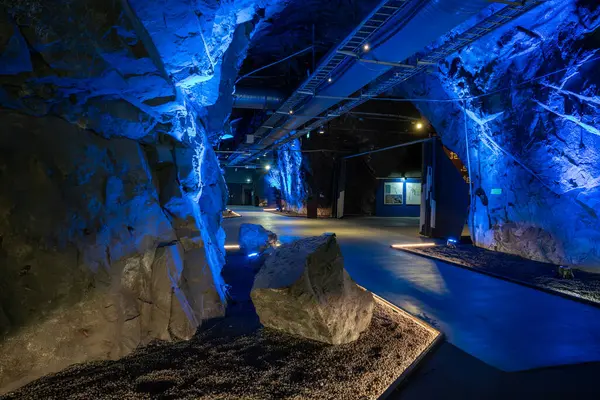 stock image Kiruna, Sweden - 07.09.2024: Tourists in iron ore mine visitor centre owned by LKAB