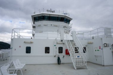 Lofoten Adaları, Norveç - 07.08.2024: Lofoten Adaları, Norveç 'teki Basto 3 feribotu