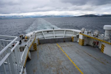 Lofoten Adaları, Norveç - 07.08.2024: Lofoten Adaları, Norveç 'teki Basto 3 feribotu