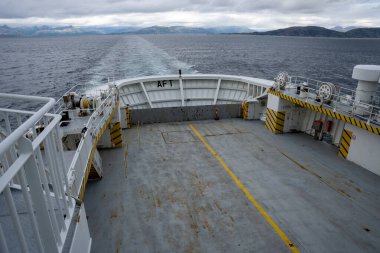 Lofoten Adaları, Norveç - 07.08.2024: Lofoten Adaları, Norveç 'teki Basto 3 feribotu