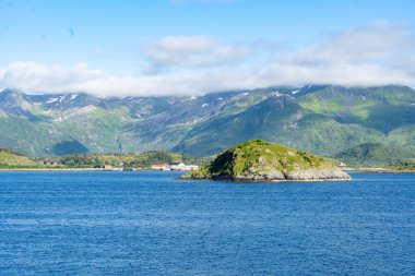 Lofoten Adaları, Norveç 'te Gimsostraumen Boğazı manzarası