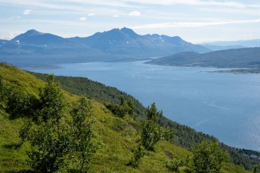 Tromso, Norveç 'teki Storsteinen Dağı' ndan manzara