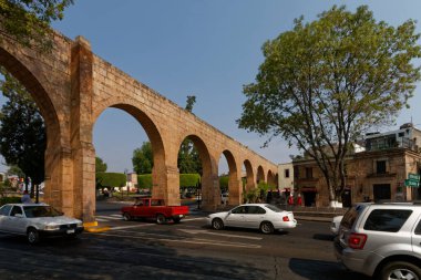 Morelia 'daki tarihi su kanalı. Meksika 2017.