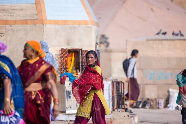 Varanasi Uttar Pradesh Hindistan Kasım 2022 Geleneksel Takım Elbiseli Ganj — Stok fotoğraf