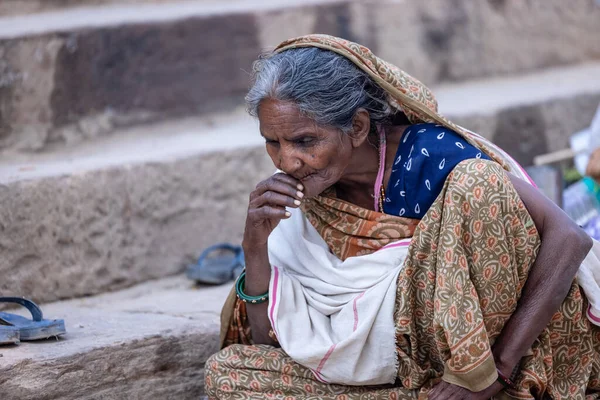 Varanasi Uttar Pradesh India November 2022 Portrait Old Indian Woman — Stock Photo, Image