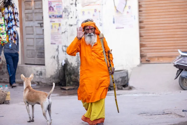 Varanasi Uttar Pradesh Indie Niezidentyfikowany Indianin Mieście Varanasi — Zdjęcie stockowe