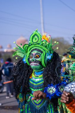 Bikaner, Rajasthan, Hindistan - 13 Ocak 2023 - Chhau dansı, ayrıca Chau ya da Chhaau olarak da yazılır, Hindistan 'ın doğu kesiminde, kabile ve halk geleneklerine dayanan yarı klasik Hint dansı..