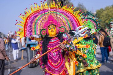 Bikaner, Rajasthan, Hindistan - 13 Ocak 2023 - Chhau dansı, ayrıca Chau ya da Chhaau olarak da yazılır, Hindistan 'ın doğu kesiminde, kabile ve halk geleneklerine dayanan yarı klasik Hint dansı..