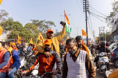 Gaziabad, Uttar Pradesh, Hindistan Ocak 09 2021: Ayodhya 'daki Lord Ram tapınağı lehine düzenlenen mitinglere katılan insanlar. 