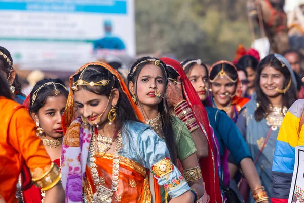 Bikaner Rajasthan Ινδία Ιανουαρίου 2023 Camel Festival Bikaner Ομάδα Νεαρών — Φωτογραφία Αρχείου