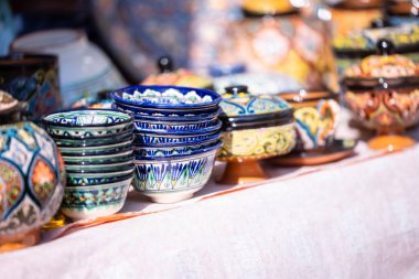 Geleneksel Hint seramikleri ve çömlekleri