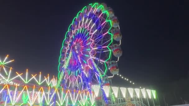 Ghaziabad Uttar Pradesh India Oktober 2022 Mengendarai Ferriswheel Berwarna Malam Stok Rekaman Bebas Royalti
