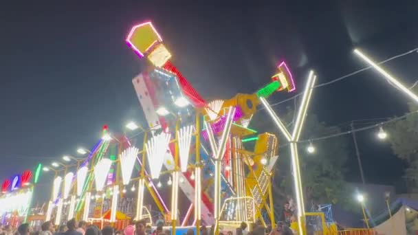 Ghaziabad Uttar Pradesh India Oktober 2022 Mengendarai Ferriswheel Berwarna Malam Stok Rekaman