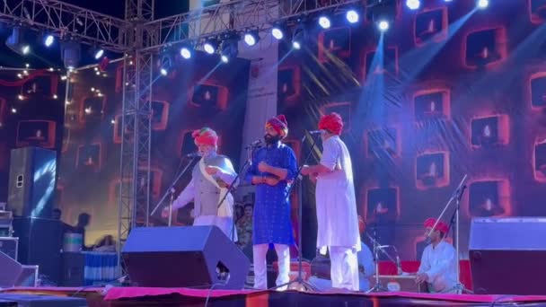Pushkar Rajasthan Indien November 2022 Grupp Rajastani Folkmusiker Som Uppträder — Stockvideo