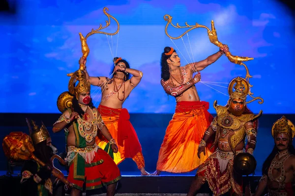 우타르프라데시 가지아바드 10월 23일 2023년 힌두교 숫양을 연주하는 예술가들의 초상화와 — 스톡 사진