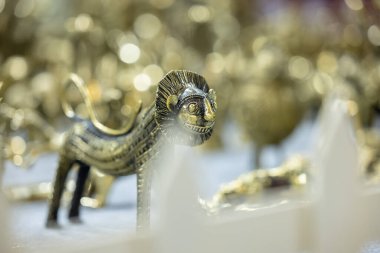 Pirinç metal sanatı, pirinç işçiliğinden yapılmış el yapımı Hint kültürü hediyelik eşyaları.