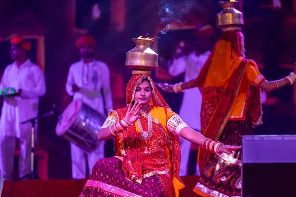Pushkar Rajasthan India November 2022 Een Vrouwelijke Artiesten Die Rajasthani — Stockfoto