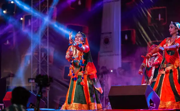 Puşkar Rajasthan Hindistan Kasım 2022 Renkli Etnik Rajasthani Elbisesi Içindeki Telifsiz Stok Fotoğraflar