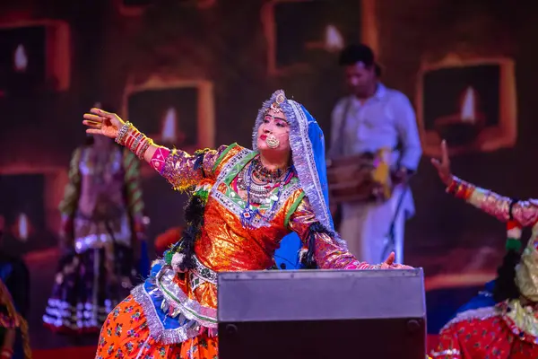 Pushkar Rajasthan Indie Listopada 2022 Artysta Wykonujący Taniec Ludowy Rajasthani — Zdjęcie stockowe