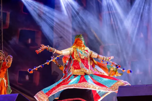 Pushkar Rajasthan Índia Novembro 2022 Belas Artistas Femininas Apresentando Dança Fotos De Bancos De Imagens Sem Royalties