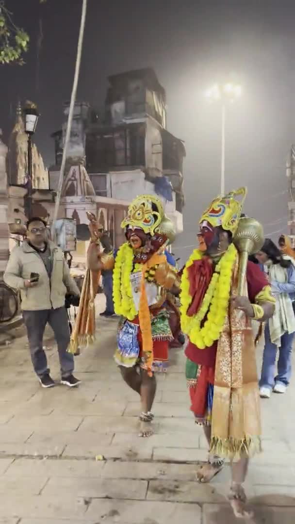 Varanasi Uttar Pradesh India Enero 2024 Retrato Artistas Masculinos Vestidos Vídeo De Stock