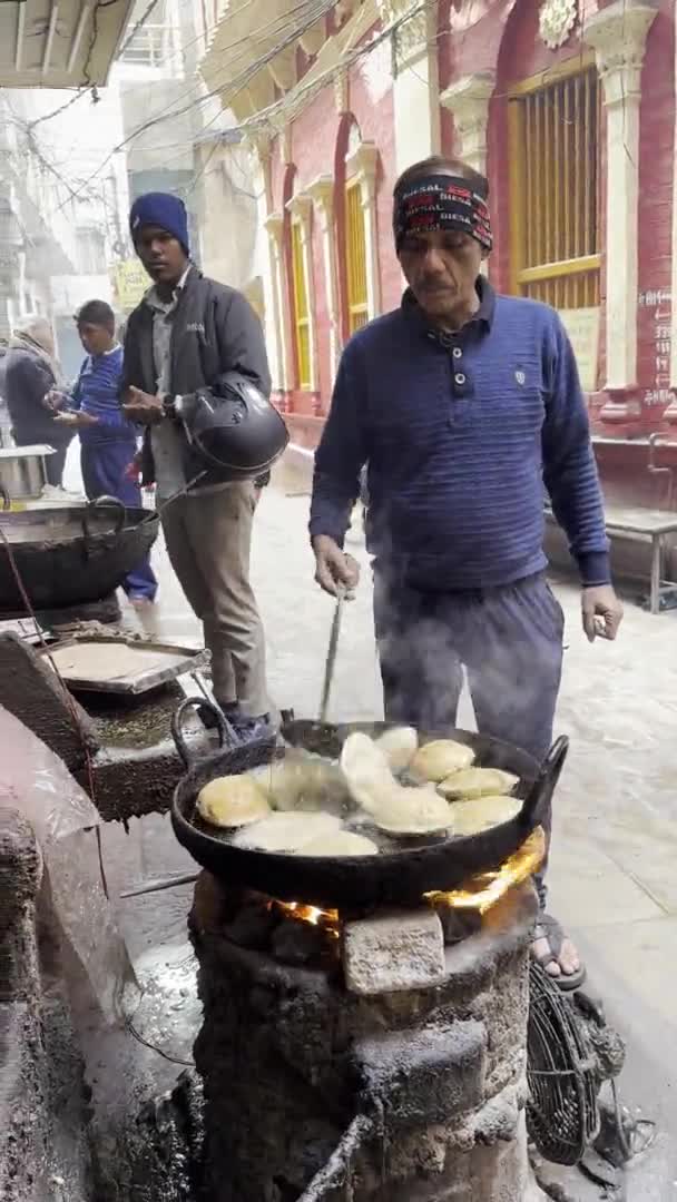 Varanasi Uttar Pradesh Indien Januar 2024 Street Food Laden Aufnahme — Stockvideo